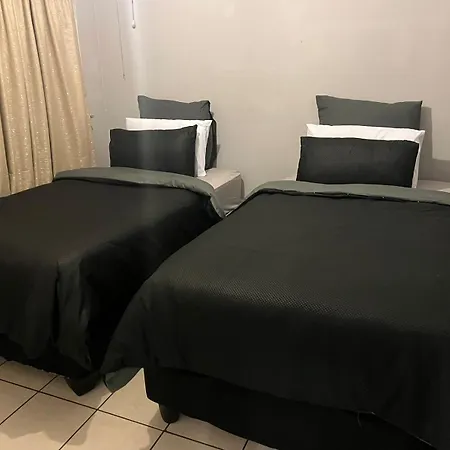 When In The Middle Self Catering Guest House Durban Exterior photo