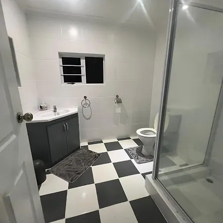 When In The Middle Self Catering Guest House Durban Exterior photo