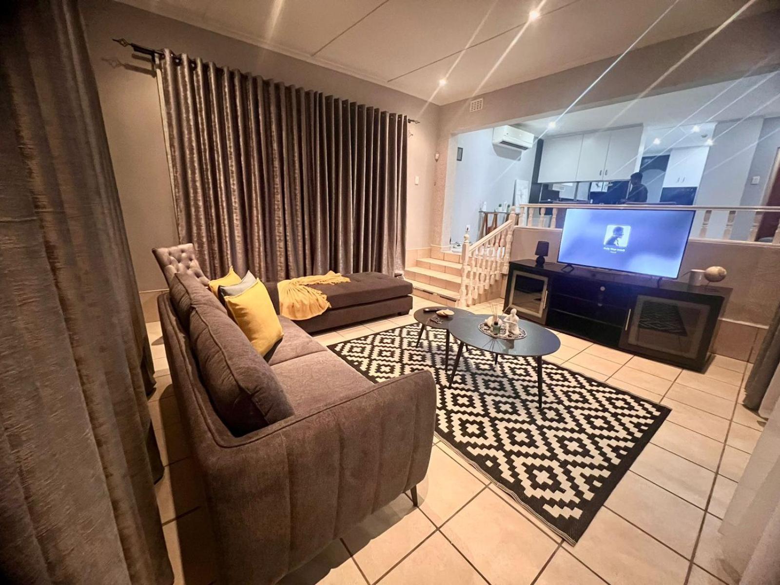 Villa When In The Middle Self Catering *